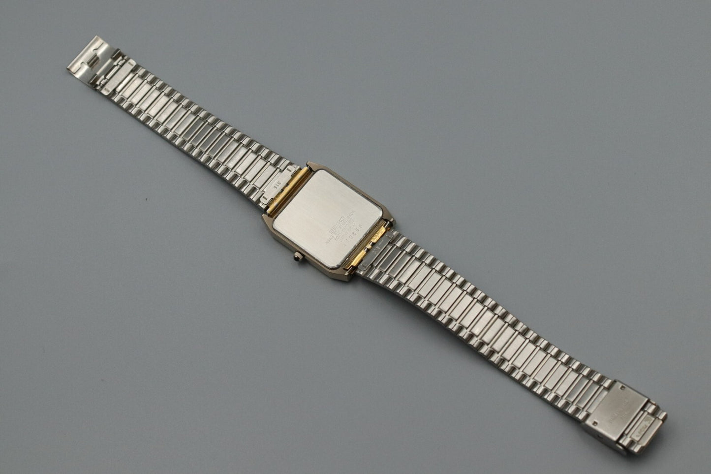 *NEAR MINT* Vintage SEIKO Dolce 9521-5170 Quartz Gold Dial Square Mens Watch