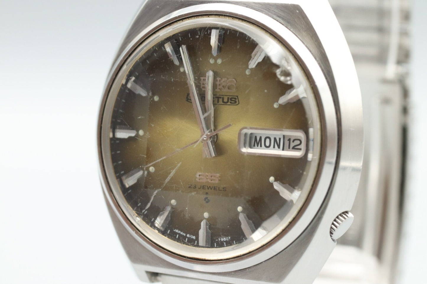 1974/5 Vintage Seiko 5 Actus 6106-7700 Watch Automatic Khaki Dial Day Date 23J