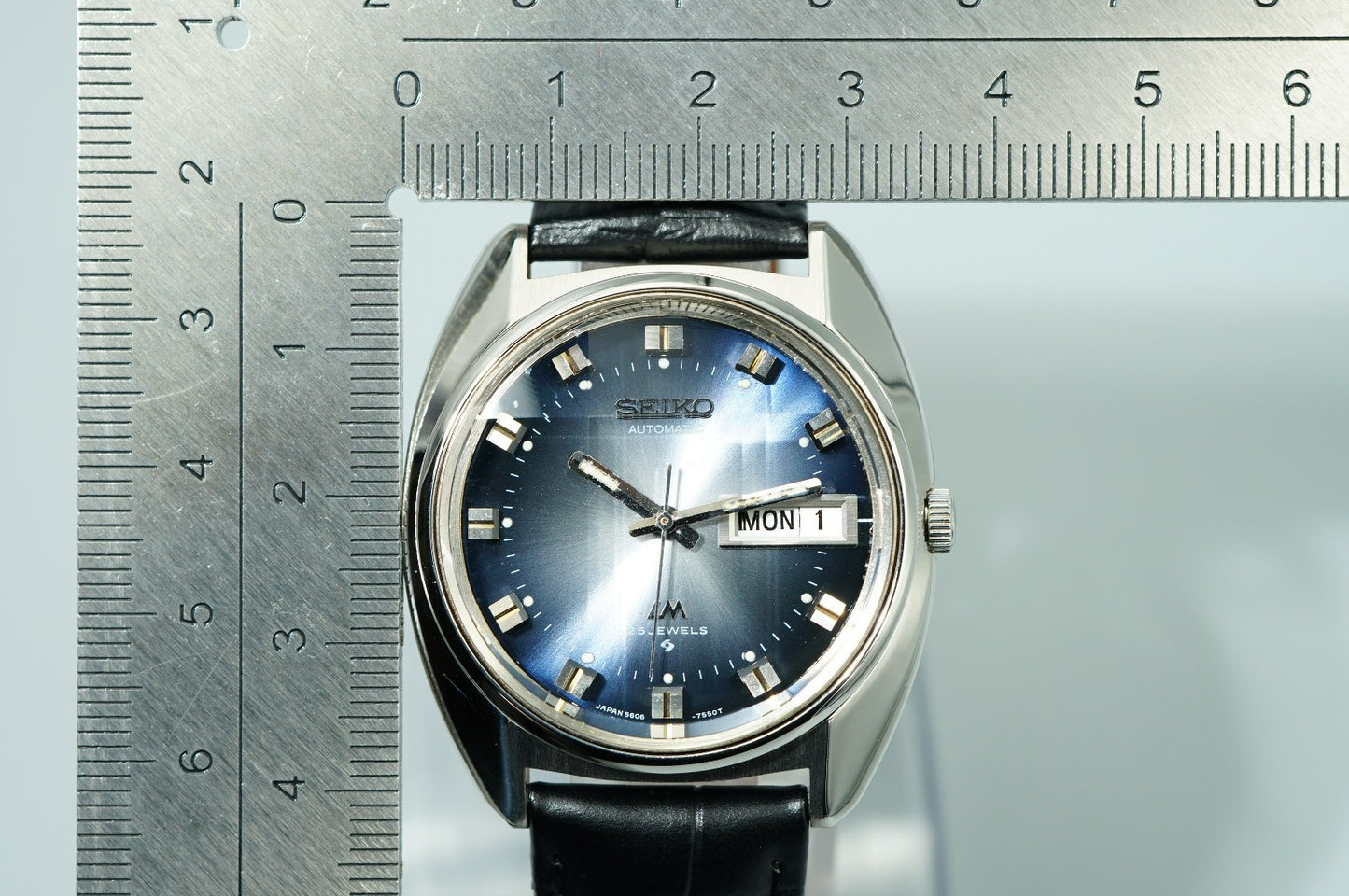 Serviced Vintage SEIKO Lord Matic 5606-7230 Automatic Blue Dial 35mm Mens Watch