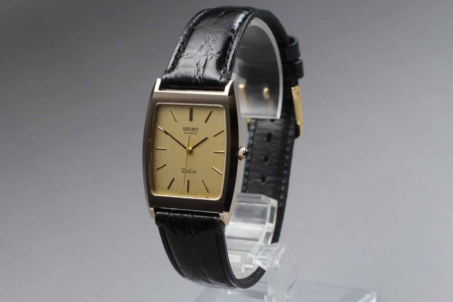 *MINT* Vintage 1982 SEIKO Dolce 6030-5320 Quartz Tank Shape Gold Dial Mens JAPAN