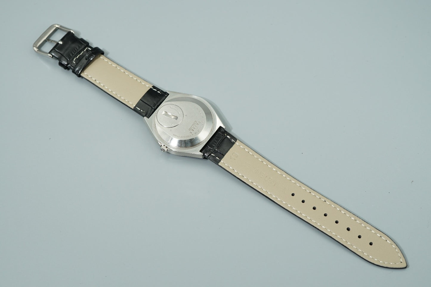 *NEAR MINT* Vintage 1976 SEIKO Vintage 4843-8041 Qz White Round 37mm Mens Watch