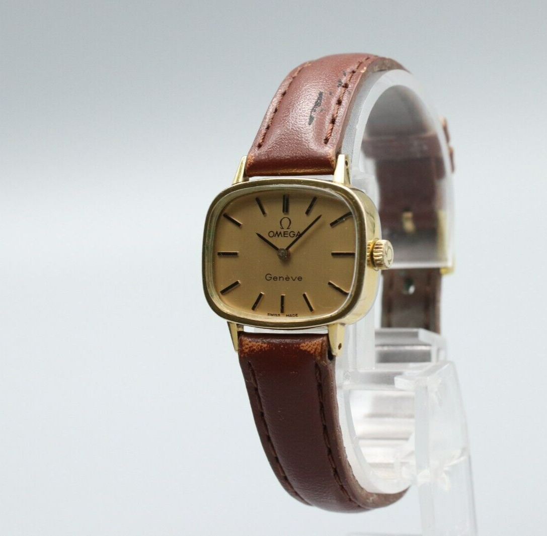 *NEAR MINT* Vintage OMEGA Cal.625 Hand Winding Gold Dial Rectangle Women Watch