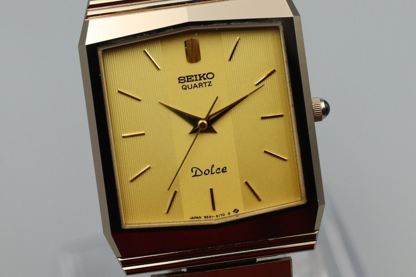 *NEAR MINT* Vintage SEIKO Dolce 9521-5170 Quartz Gold Dial Square Mens Watch