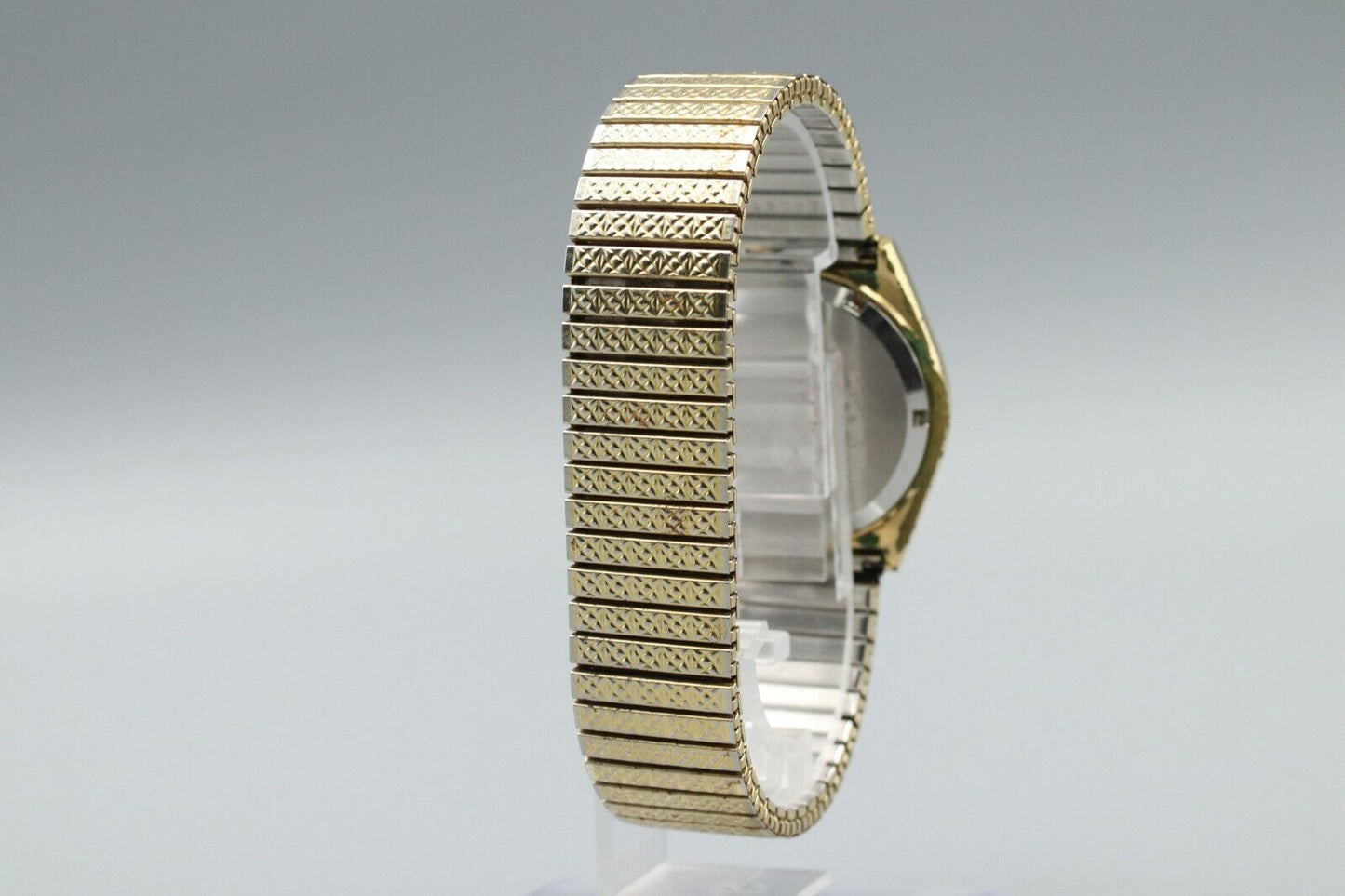*Exc+4* Vintage SEIKO LOAD Quartz 8242-6000 Silver Dial Round Date Mens Watch