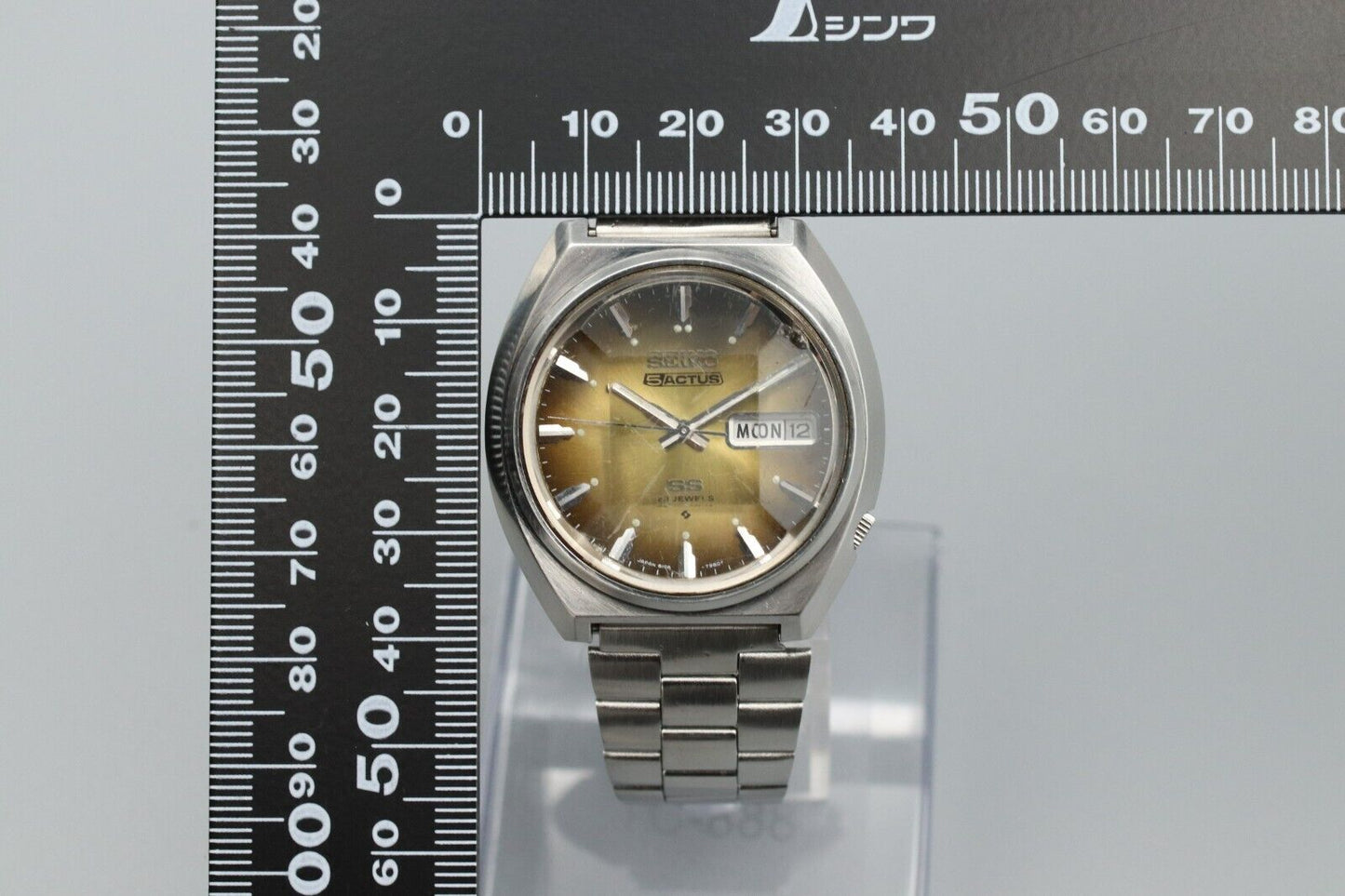 1974/5 Vintage Seiko 5 Actus 6106-7700 Watch Automatic Khaki Dial Day Date 23J