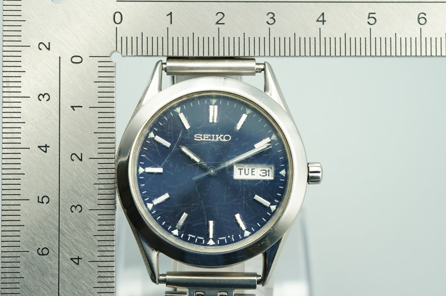 *Exc+4* Vintage 1999 SEIKO SPIRIT 7N43-9080 Quartz Blue Round 36mm Mens Watch