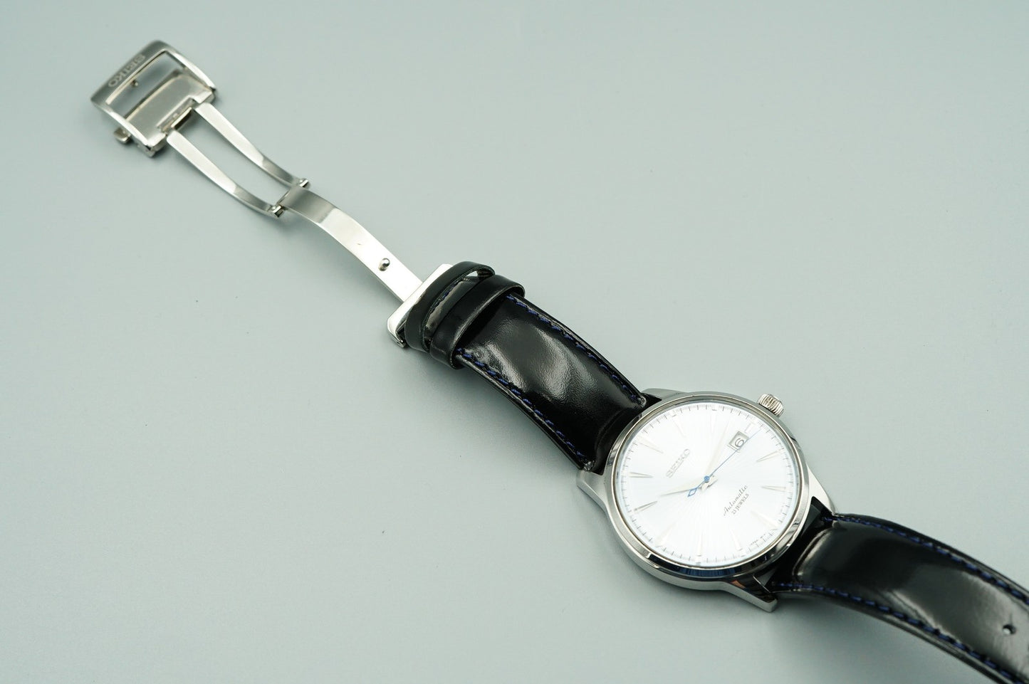 *NEAR MINT*  SEIKO MECHANICAL 6R15-01S0 AT Blue Dial Round 40mm Mens Watch