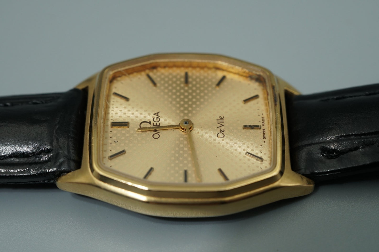 *N MINT* Vintage OMEGA De Ville Cal.1387 Quartz Gold Octagon 22mm Women Watch