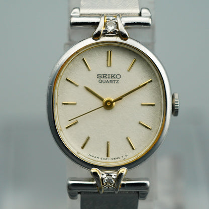 *NEAR MINT* Vintage SEIKO 5421-5250 Qz White Dial Oval 18mm Women Watch