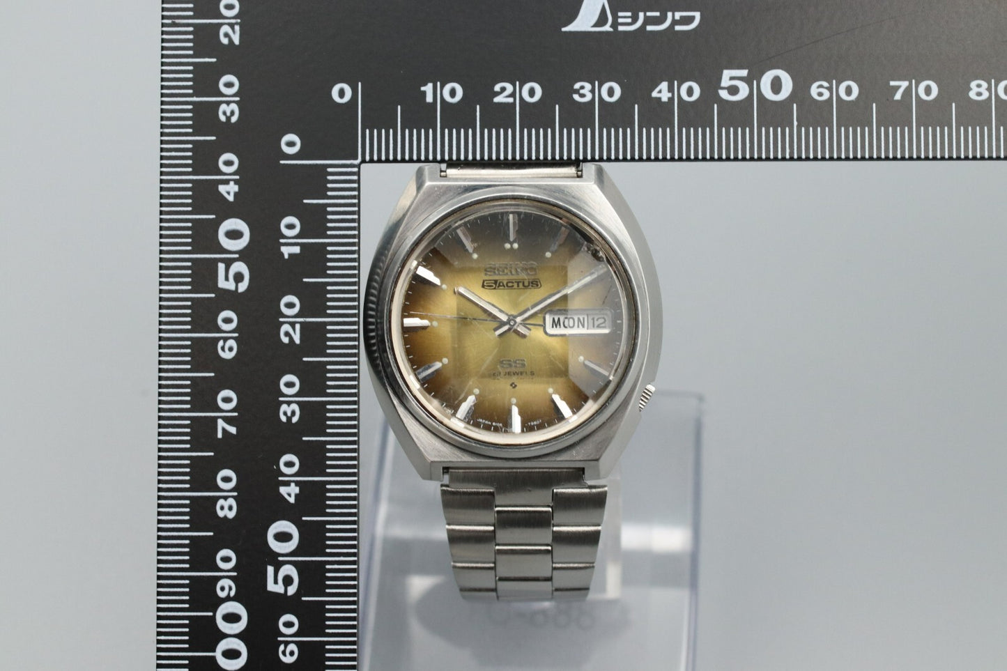 1974/5 Vintage Seiko 5 Actus 6106-7700 Watch Automatic Khaki Dial Day Date 23J