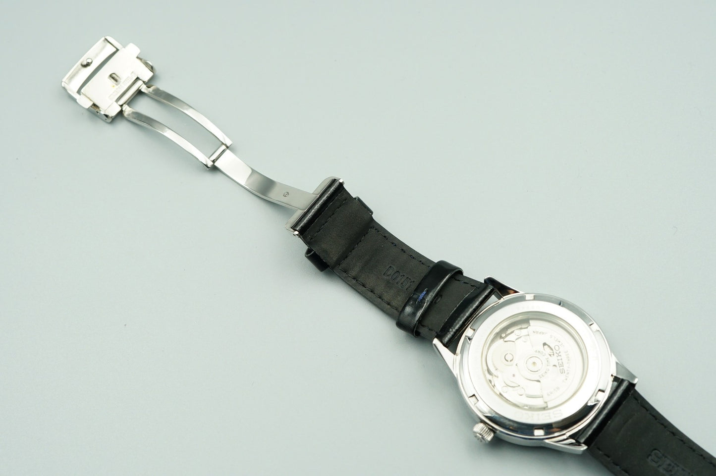 *NEAR MINT*  SEIKO MECHANICAL 6R15-01S0 AT Blue Dial Round 40mm Mens Watch