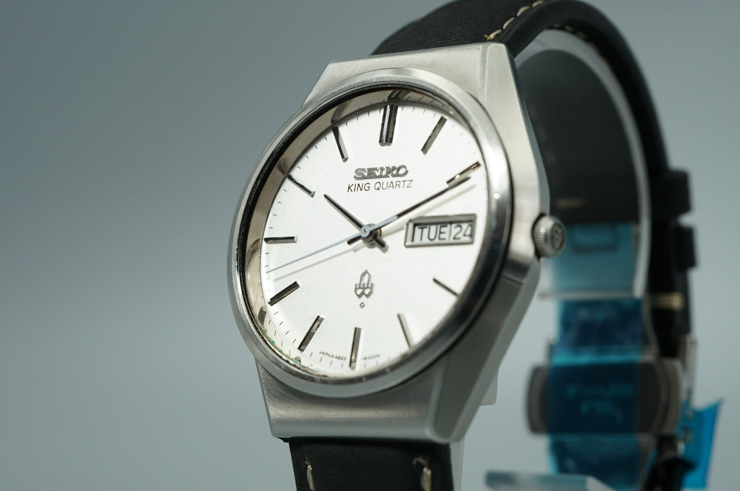 *NEAR MINT* Vintage 1977 SEIKO King Quartz 4823-8100 Silver 35mm Mens Watch