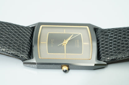*MINT* Vintage 1977 SEIKO Dolce 9521-5200 Qz Black Rectangle 26mm Women Watch