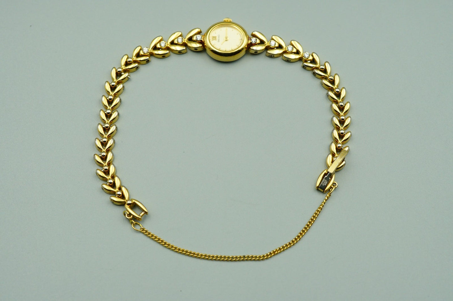 *N MINT* Vintage 1980s SEIKO 8P Diamond 1E20-6050 Qz Gold Round 13mm Women Watch