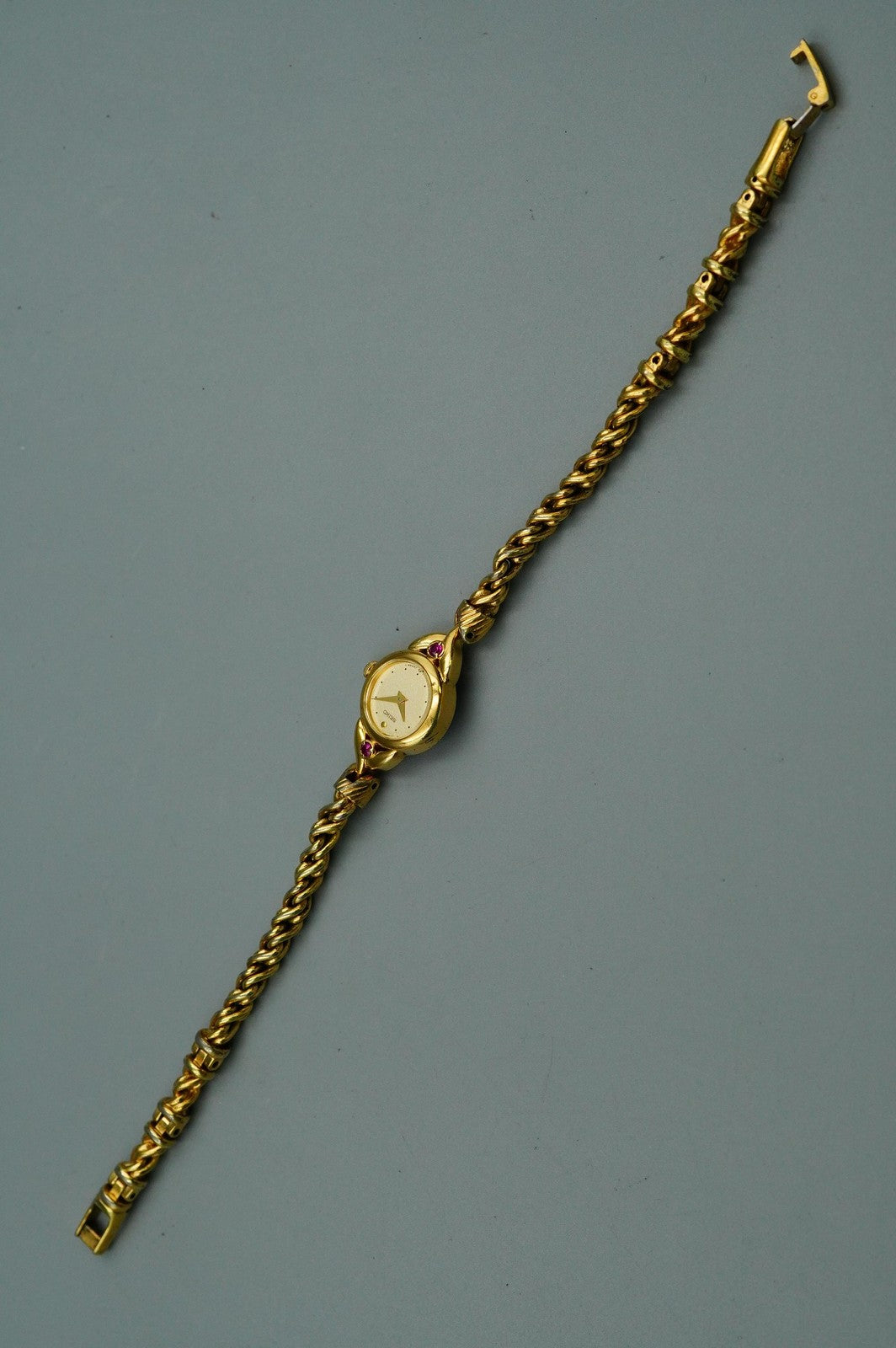 *NEAR MINT* Vintage SEIKO 1E20-0430 Quartz Gold Dial Round 15 mm Women Watch