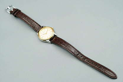 *MINT* Vintage 1996 SEIKO 7N01-6880 Quartz Gold Dial Round 25 mm Women Watch