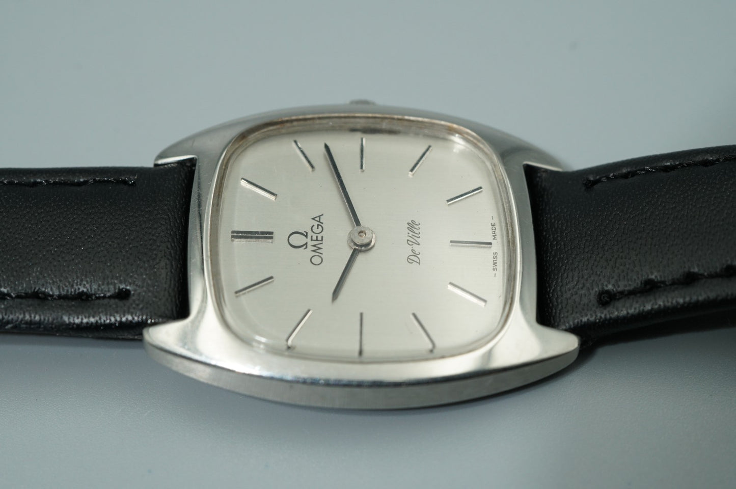 N MINT Vintage 1962 OMEGA De Ville Cal.625 Hand Wind Silver 25mm Women Watch