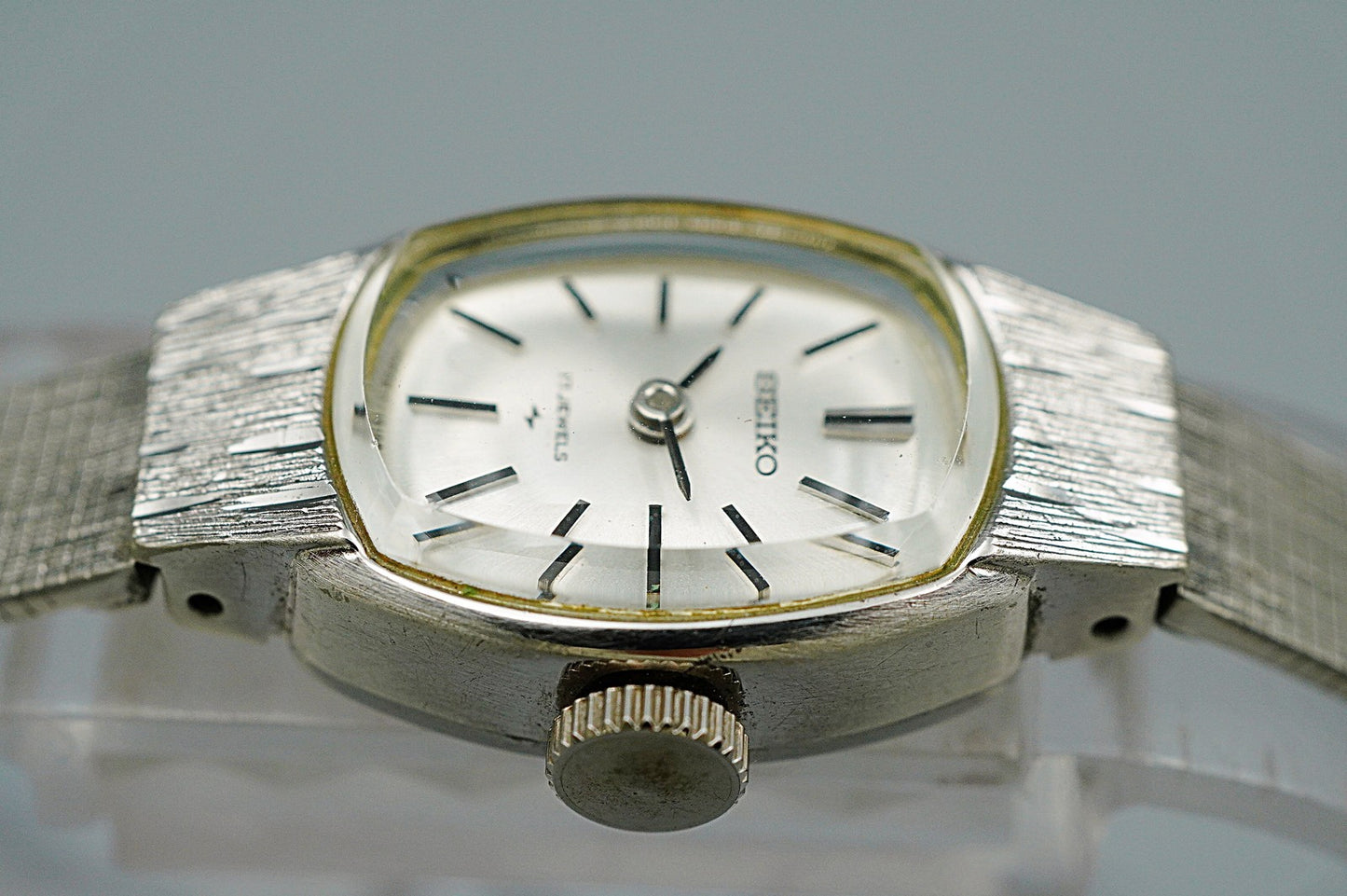 *N MINT* Vintage 1973 SEIKO 11-3360 Hand Winding Silver Dial 15 mm Women Watch