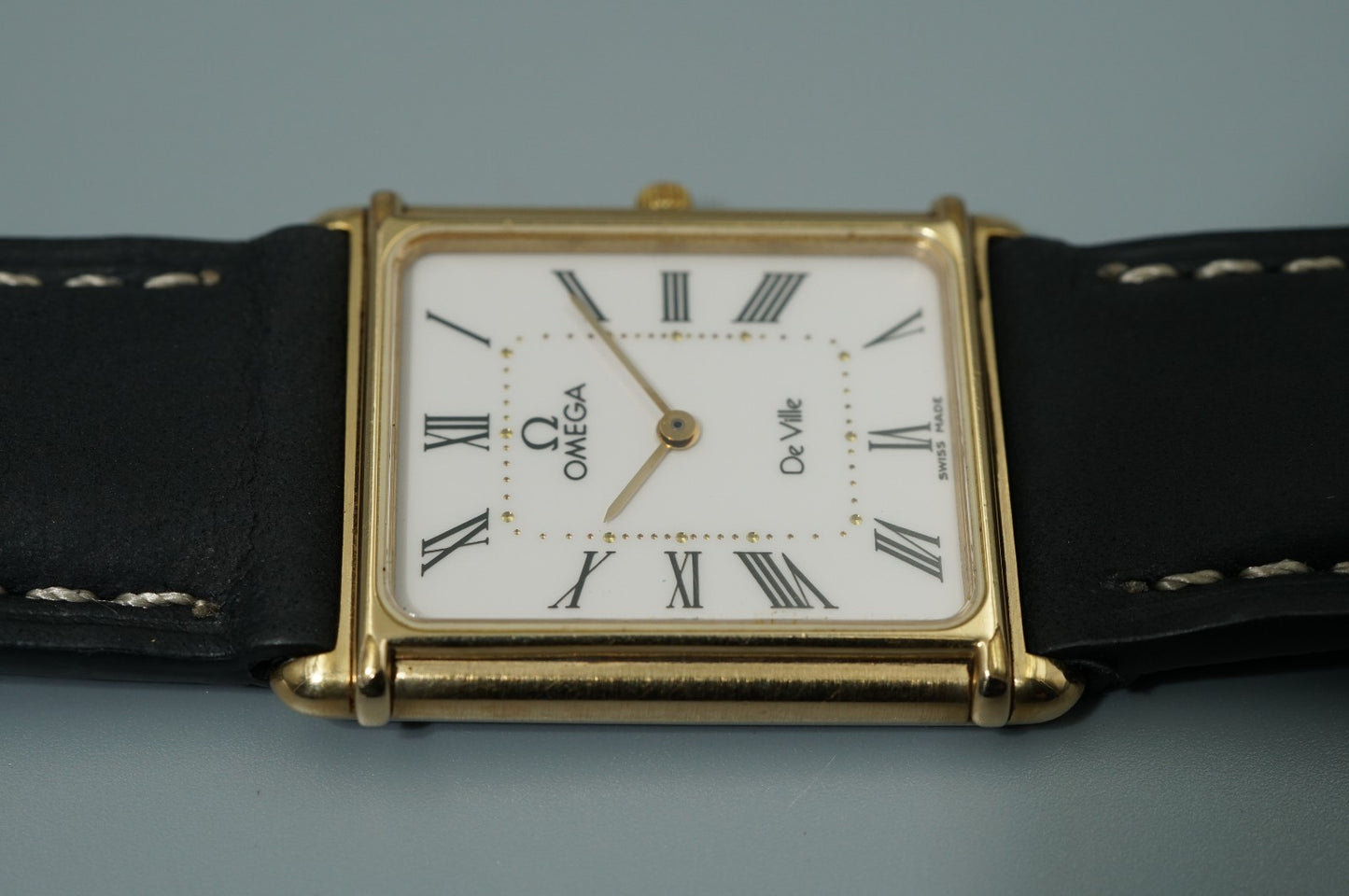 N MINT Vintage 1977 OMEGA De Ville Cal.1450 Qz White Rectangle 24mm Women Watch