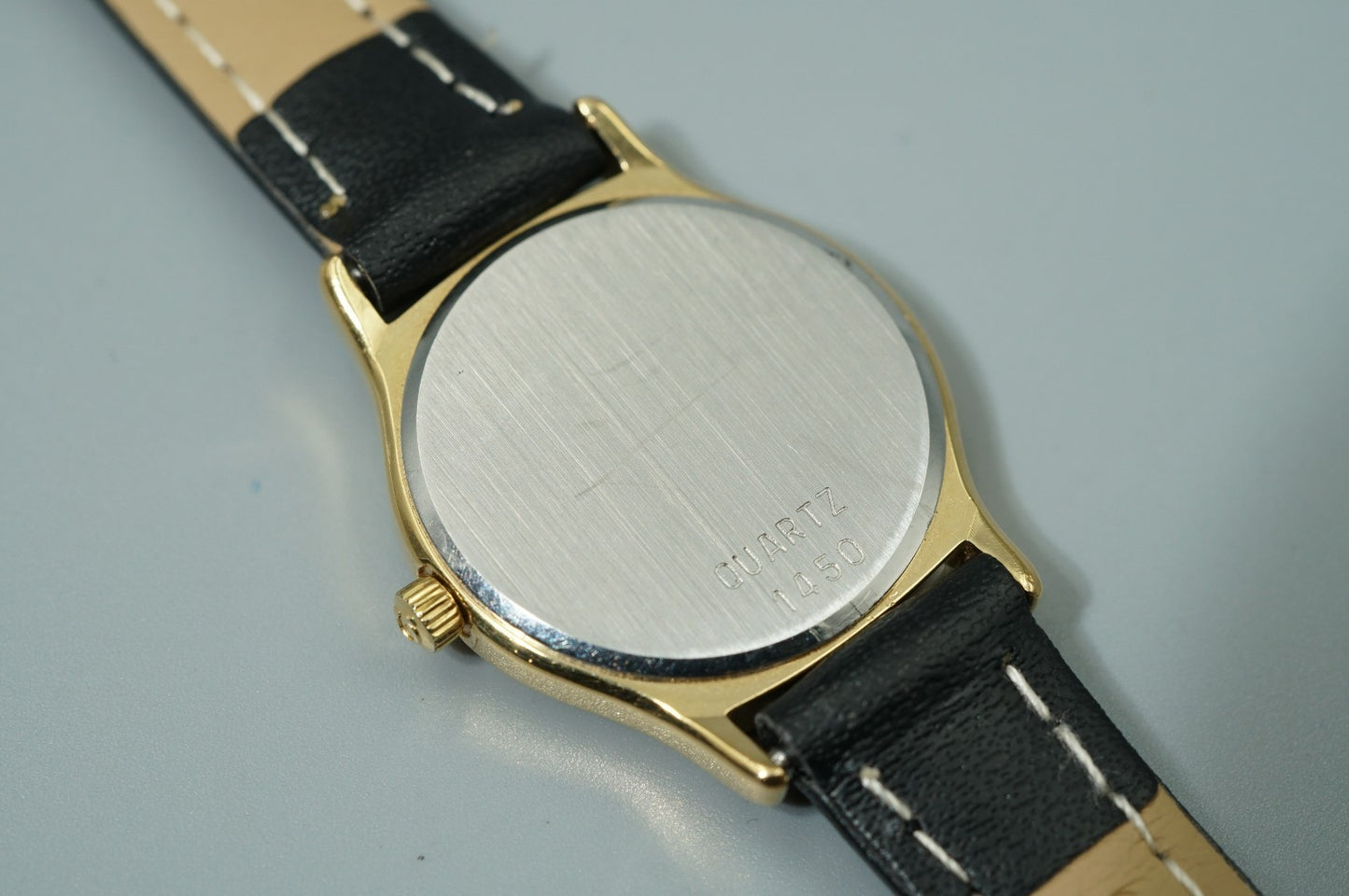 *NEAR MINT* Vintage OMEGA De Ville Cal.1450 Quartz Gold Dial 20mm Women Watch