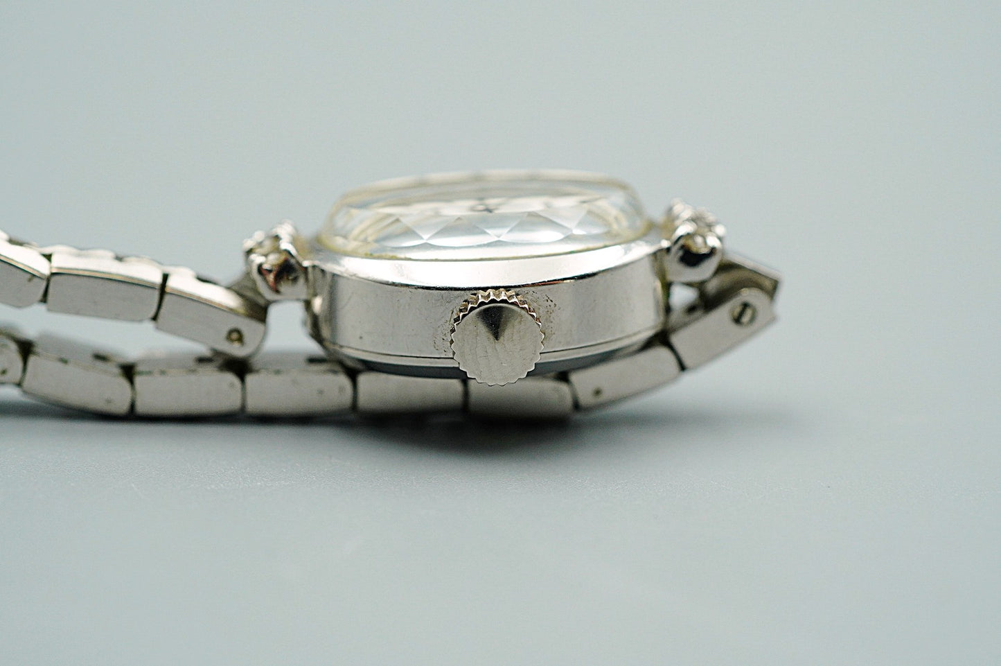 N MINT Vintage 1970s SEIKO 11-7240 Hand Winding Silver Oval 15 mm Women Watch