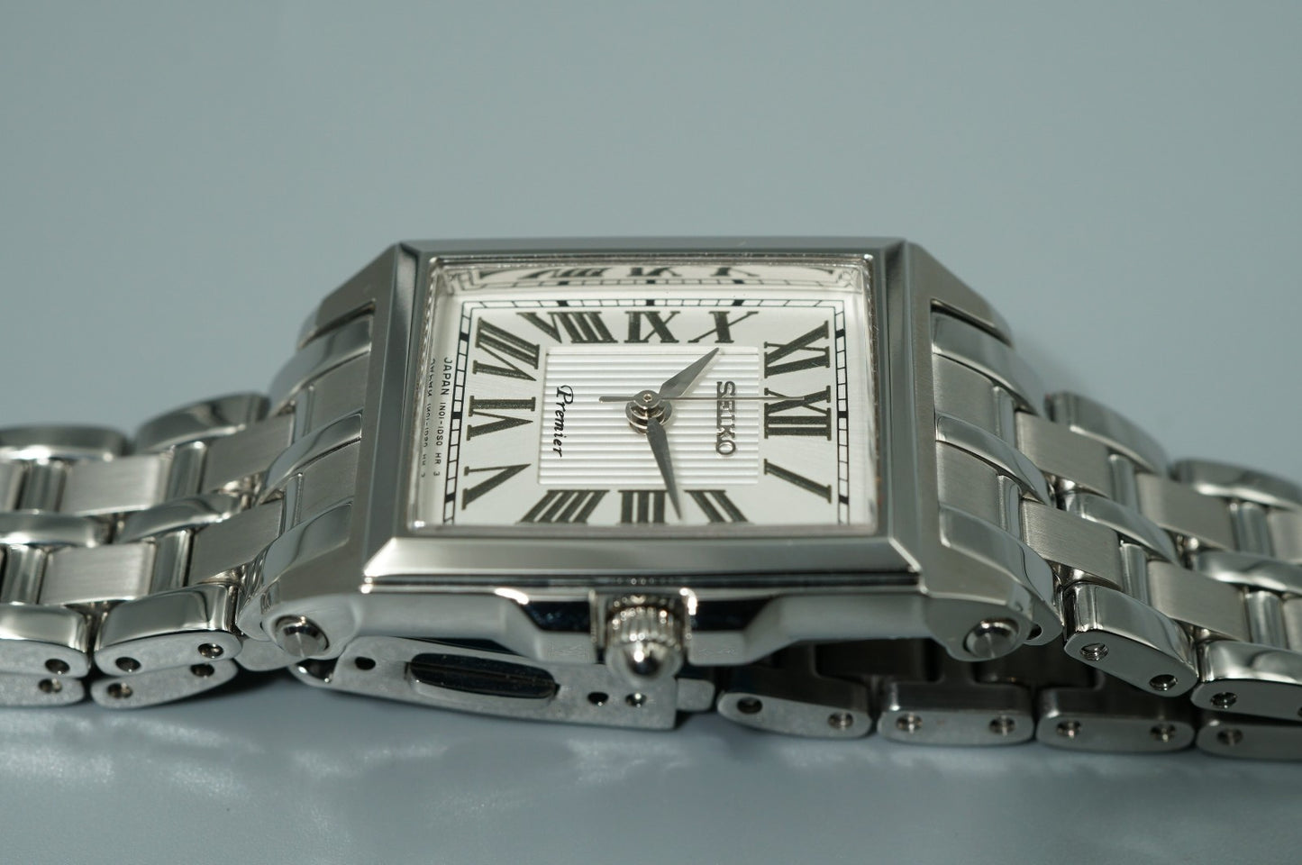 *MINT* SEIKO Premier 1N01-0RJ0 Quartz White Dial Square 22mm Women,Ladies Watch