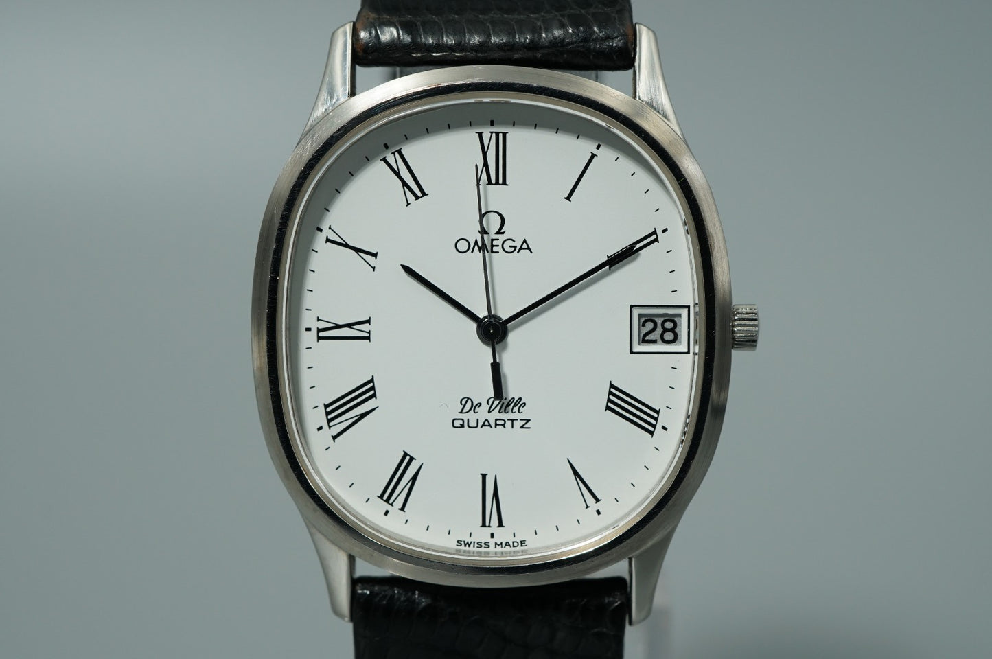*NEAR MINT* Vintage 1979 OMEGA De Ville Cal.1332 Qz White Roman 31mm Mens Watch