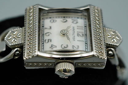 *MINT* HAMILTON  H312710 Quartz White Dial Rectangle 15 mm Women,Ladies Watch