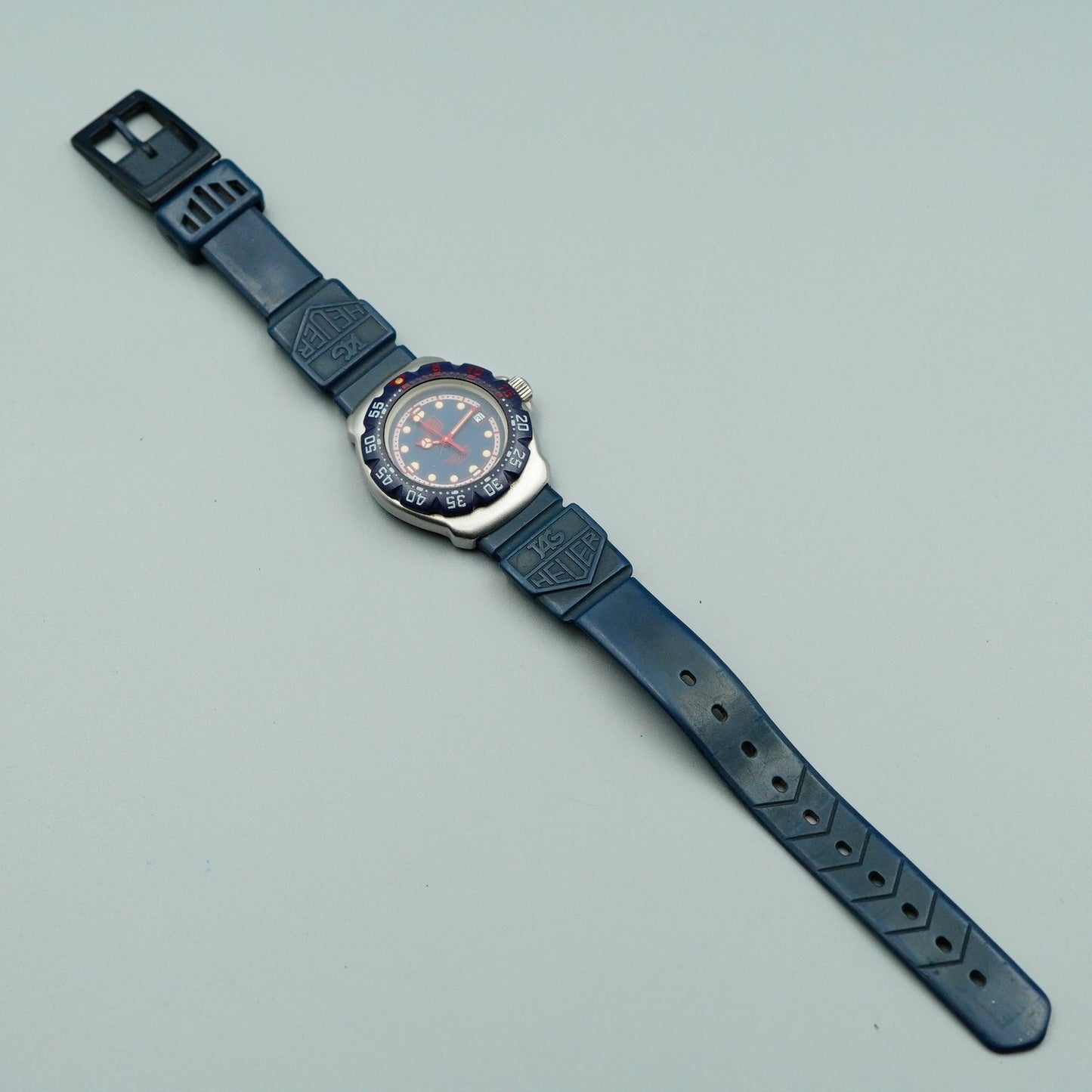 *N MINT* Vintage TAG Heuer Professional 370.508 Qz Blue Round 28mm Women Watch