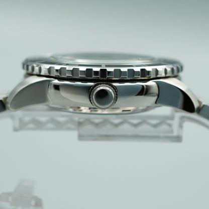 *MINT* Vintage SEIKO 5SPORTS 7S36-04N0 AT Black Dial Round 42mm Mens Watch