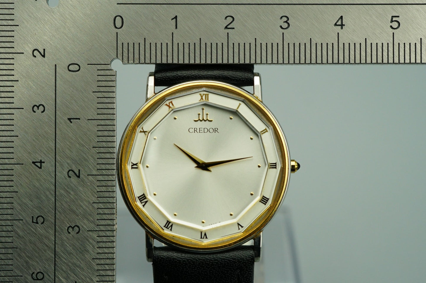 *NEAR MINT* Vintage 1988 SEIKO CREDOR 2F70-0290 Qz Silver Round 31mm Mens Watch