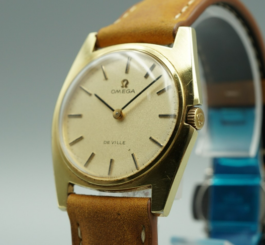 N MINT Vintage 1970 OMEGA De Ville Cal.620 Hand Wind Gold Round 32mm Mens Watch