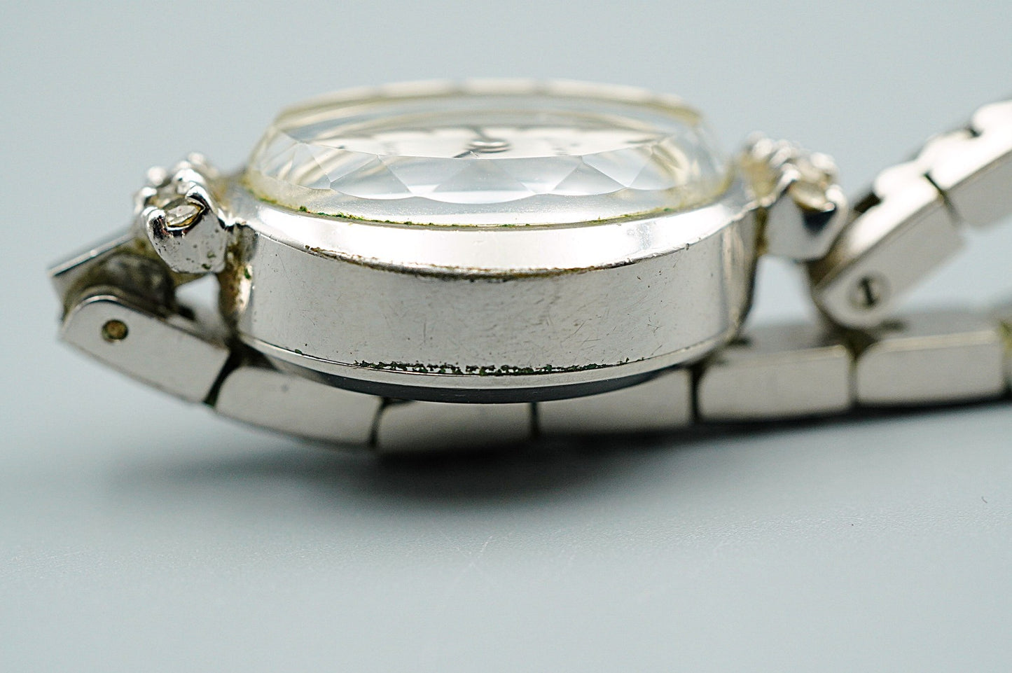 N MINT Vintage 1970s SEIKO 11-7240 Hand Winding Silver Oval 15 mm Women Watch