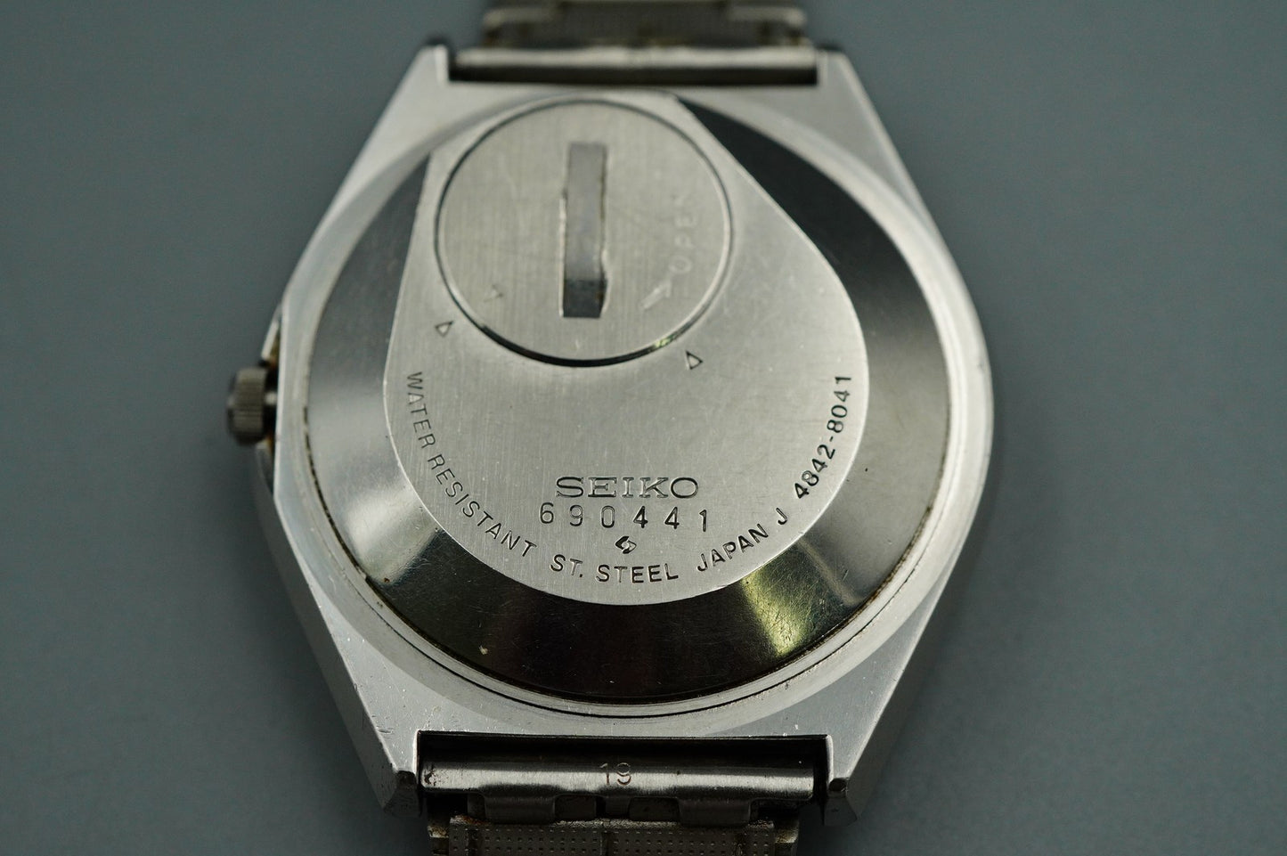 *NEAR MINT* Vintage SEIKO GRAND Quartz 4842-8041 Silver 36mm Mens Watch