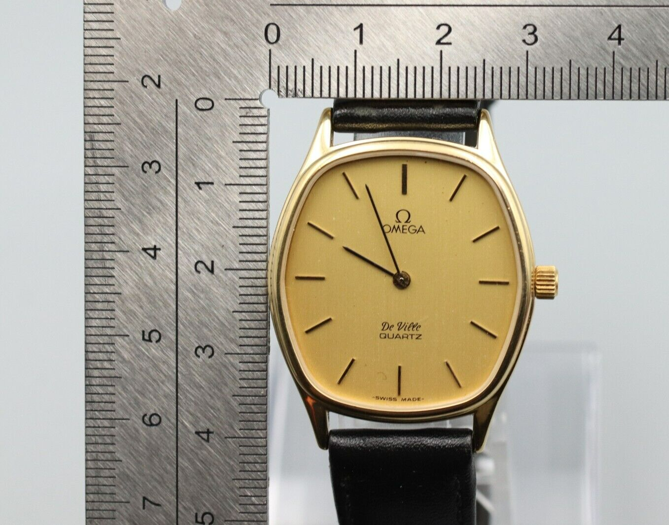*Exc+5* Vintage OMEGA De Ville Cal.1330 Quartz Gold Dial Hexagon Mens Watch