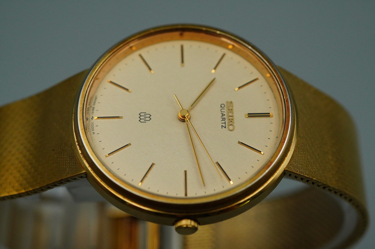 *NEAR MINT* Vintage SEIKO Dolce 9641-7000 Quartz Cream Dial 32 mm Women Watch