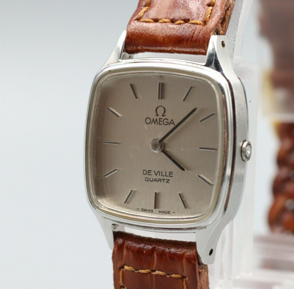 *NEAR MINT* Vintage OMEGA De Ville Quartz Silver Dial Square Women Watch