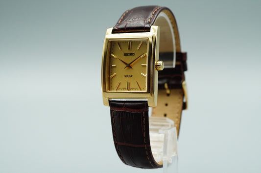 *MINT* Vintage SEIKO V115-0AC0 Solar Gold Dial Rectangle 28mm Mens Watch