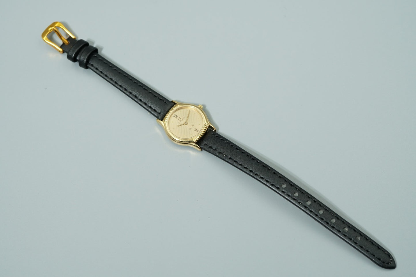 *NEAR MINT* Vintage OMEGA De Ville Cal.1450 Quartz Gold Dial 20mm Women Watch