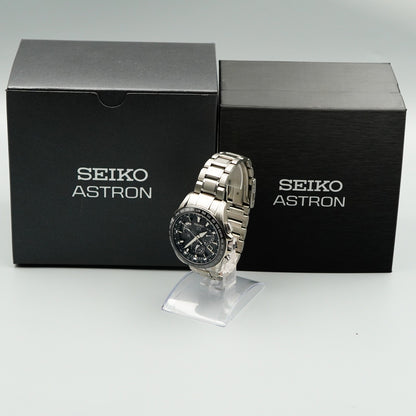 *N MINT* Box & Paper SEIKO ASTRON 8X53-0AB0 Solar Black Round 45 mm Mens Watch