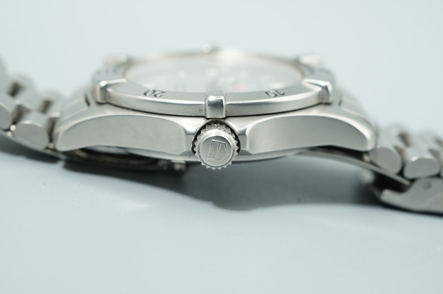 MINT Vintage 1996 TAG HEUER Professional 2000 WE1211-R Qz Silver 35mm Mens Watch