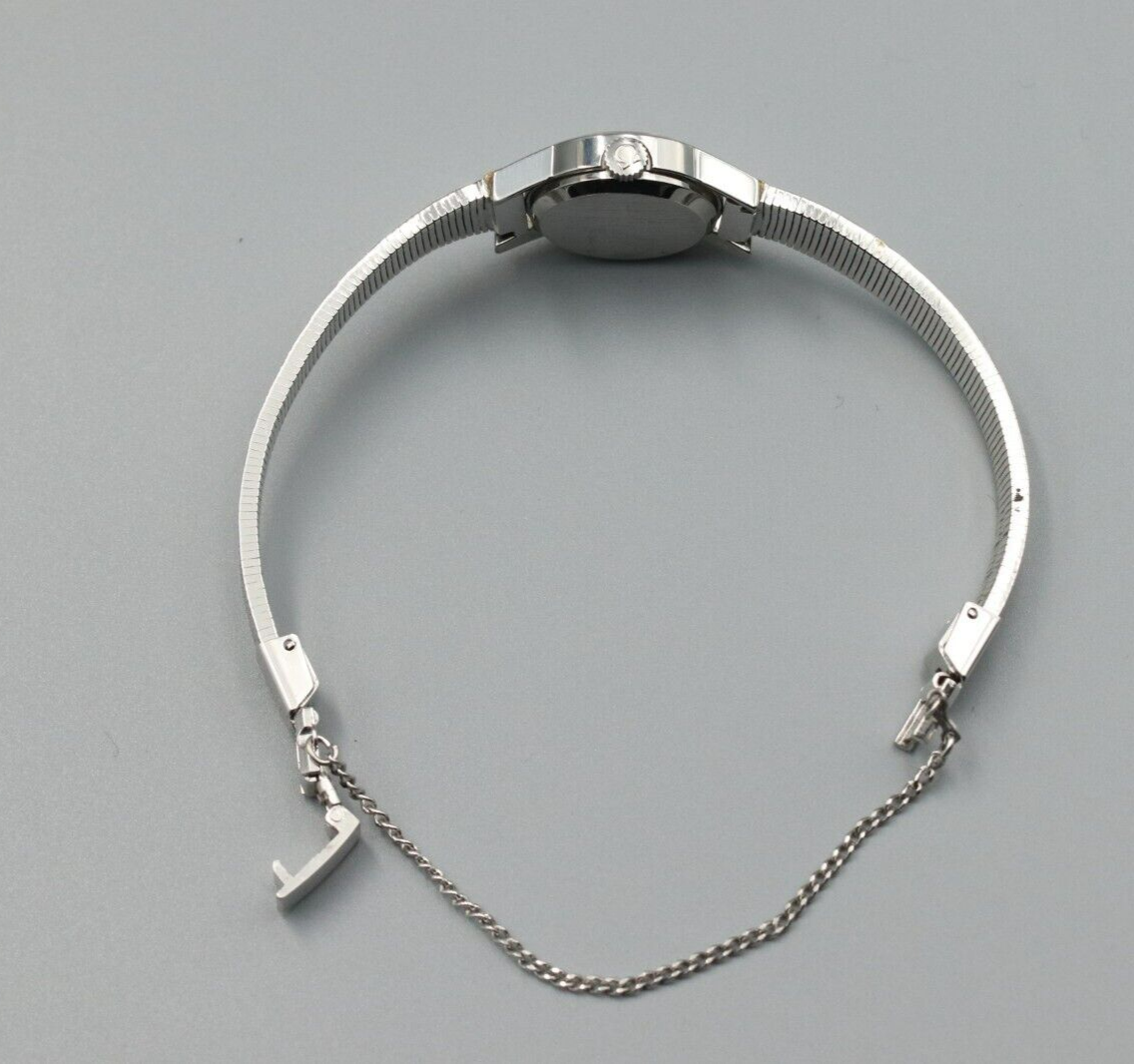 *MINT* Vintage OMEGA Geneve Cal.485 Hand Winding Silver Dial Women Watch