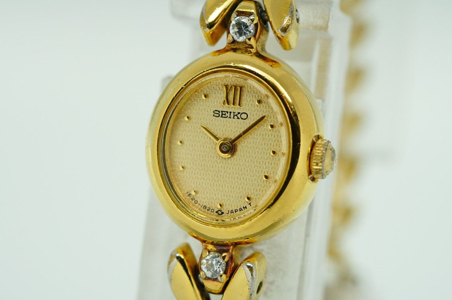 *N MINT* Vintage 1980s SEIKO 8P Diamond 1E20-6050 Qz Gold Round 13mm Women Watch