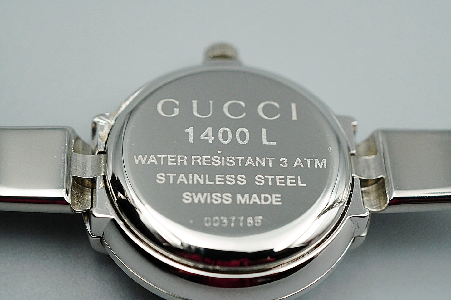 *MINT* Vintage GUCCI 1400L Quartz Black Dial Round 25mm Women,Ladies Watch