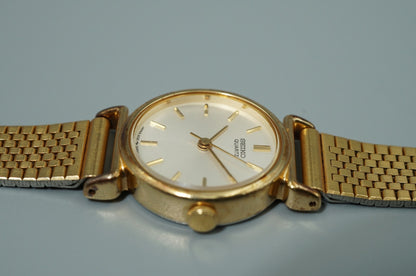 *Exc+5* Vintage 1985 SEIKO Bracelet 2C21-0100 Qz White Round 21mm Women Watch