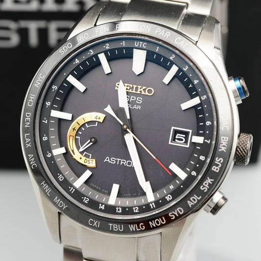 Box & Papar Vintage SEIKO ASTRON 8X22-0AJ0ｰ2 Solar Black Dial 45mm Mens Watch