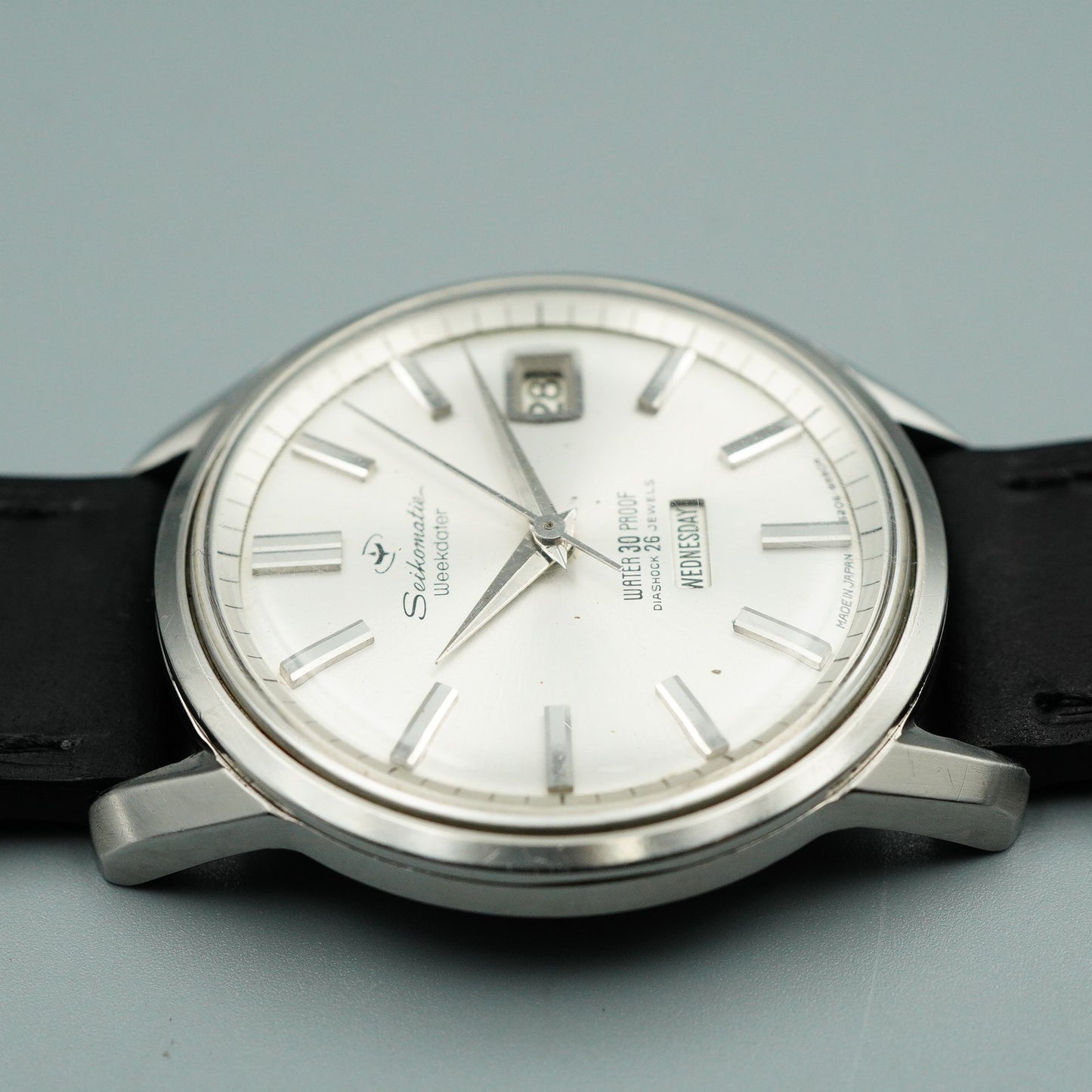 *NEAR MINT* Vintage SEIKO Weekdater 6206-8990 AT Silver Round 37mm Mens Watch