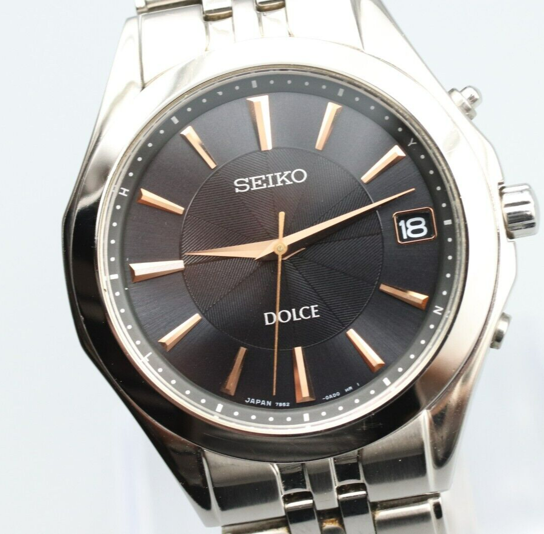 *NEAR MINT* Vintage SEIKO Dolce 7B52-0AC0 Solar Black Dial Round Mens Watch