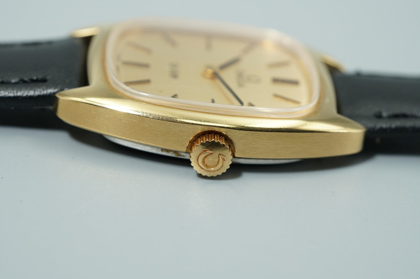 *N MINT* Vintage 1977 OMEGA De Ville Cal.625 Hand Wind Gold 25mm Women Watch