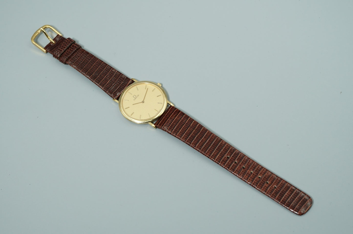 NEAR MINT Vintage 1986 OMEGA De Ville Cal.1378 Quartz Gold Dial 32mm Women Watch